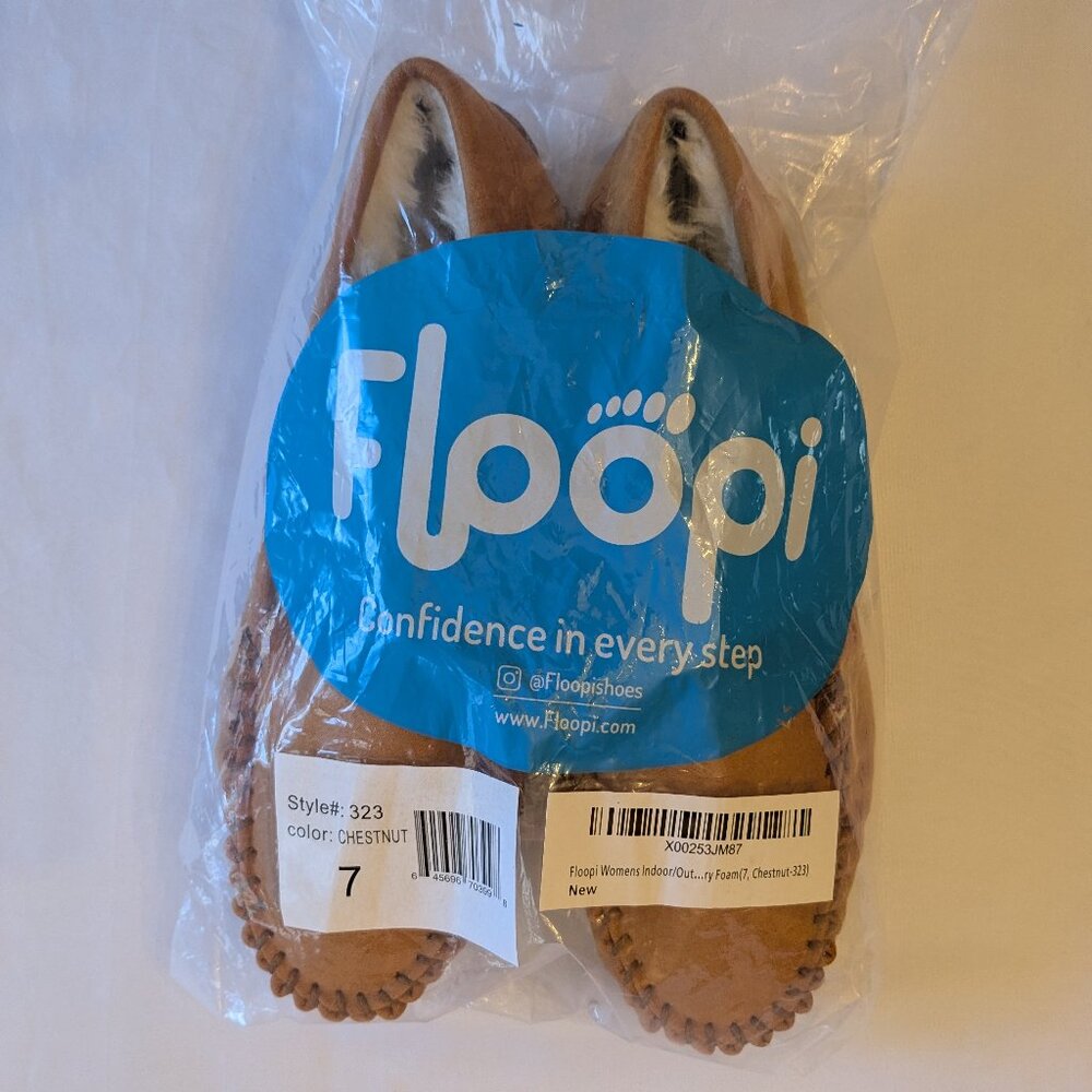 Floopi Women's Indoor/Outdoor Memory Foam Moccasin Slippers NWT - Picture 16 of 16